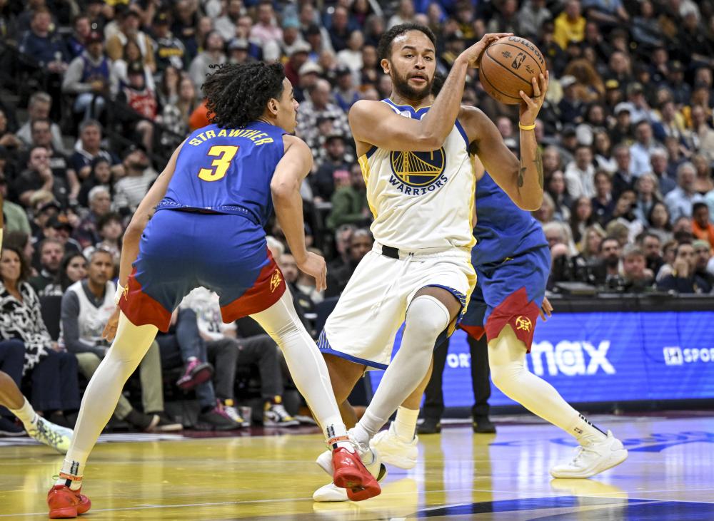 在这个足球 在这个足球