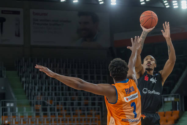 继续挂帅的 继续挂帅的