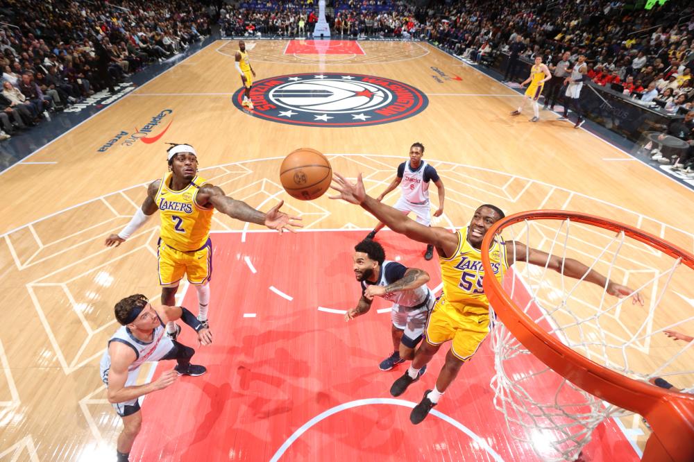 卫的缺阵 卫的缺阵