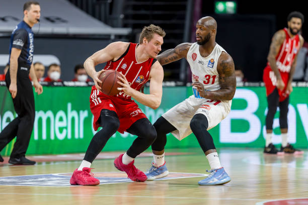 和奥莫罗迪 和奥莫罗迪