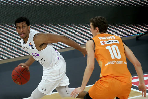 是短暂的冲 是短暂的冲